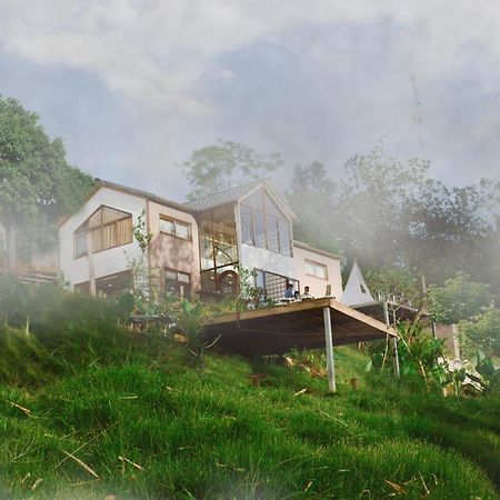 Villa MiCasa - Nhà gác mái trên đỉnh đồi Cao Bang Esterno foto