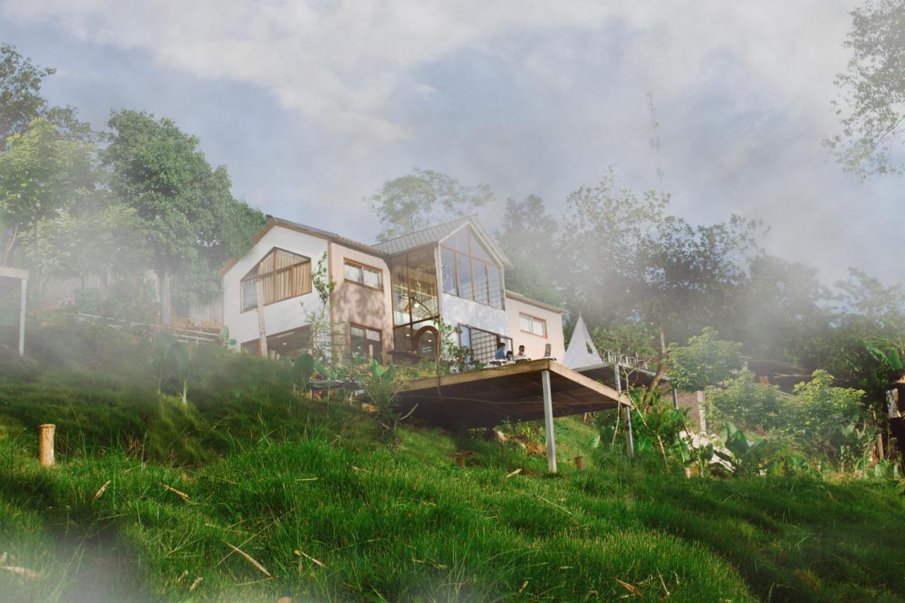 Villa MiCasa - Nhà gác mái trên đỉnh đồi Cao Bang Esterno foto